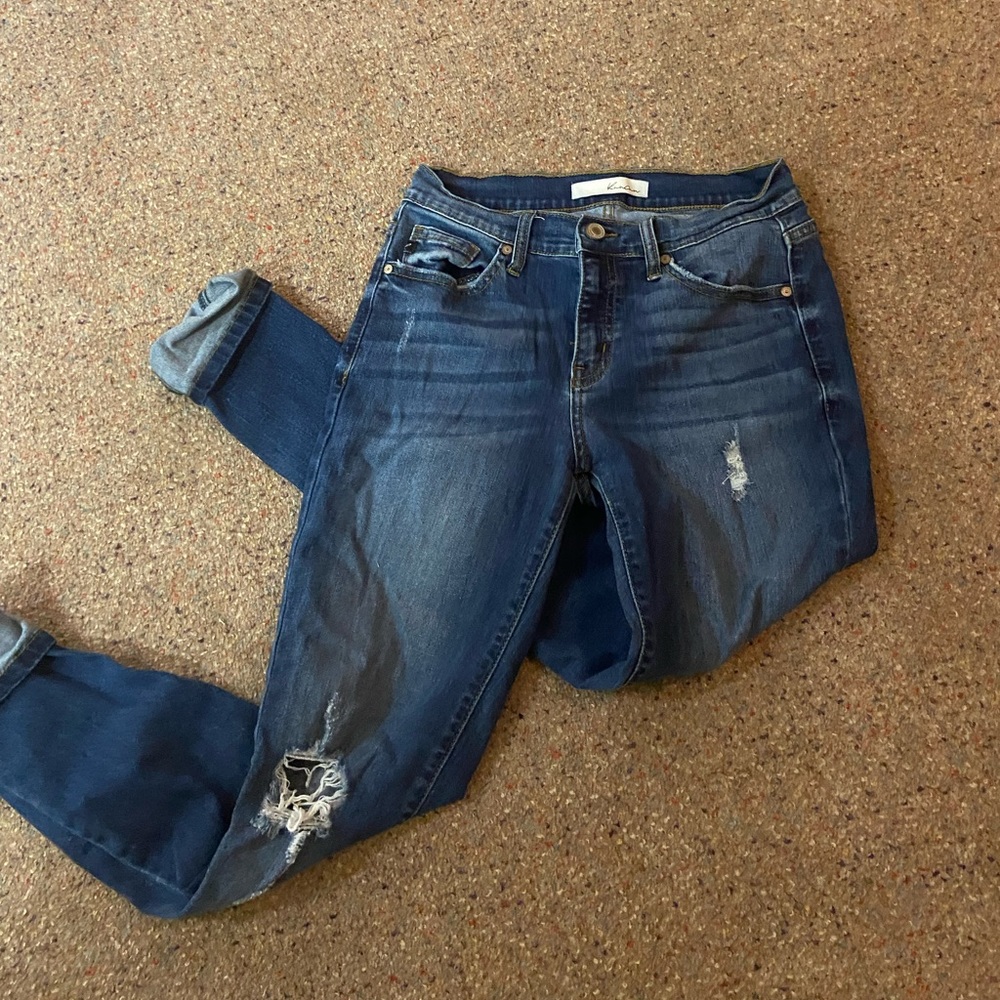 KanCun ripped jeans